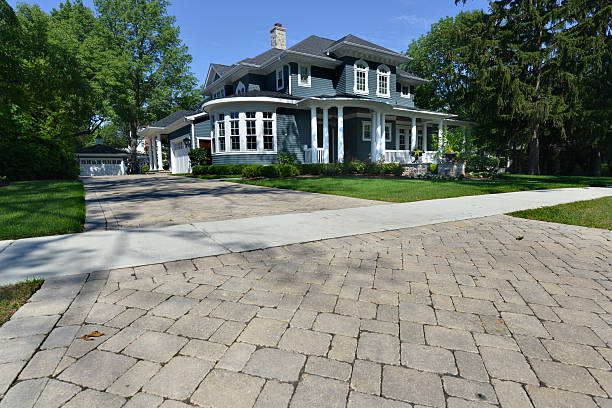 Best Driveway Pavers Near Me  in Pontiac, MI